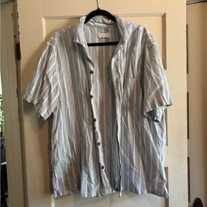 Old Navy Men's Casual Blue and White Striped Shirt